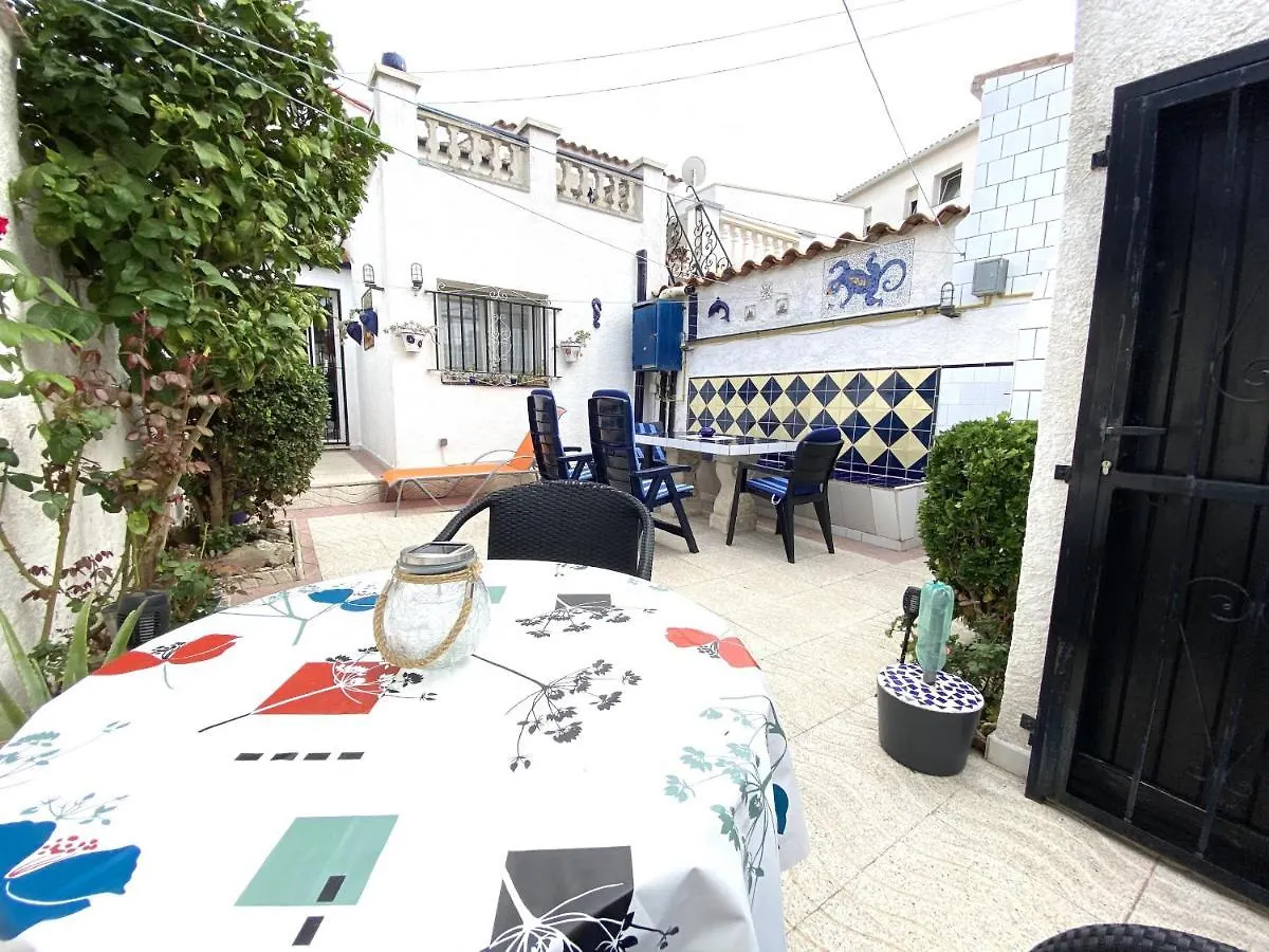 Holiday home Placa Eivissa 3 Empuriabrava